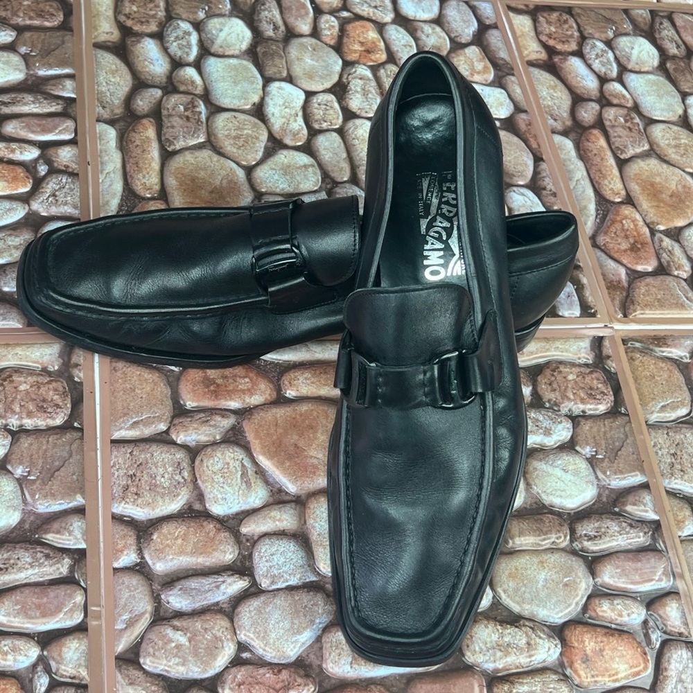 Men's Salvatore Ferragamo Loafers 9 EEE